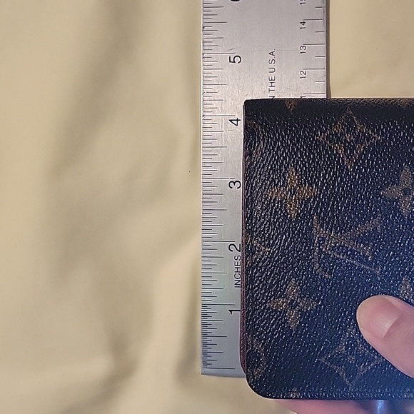 LV MONO Short Zippy Wallet with card case - Picture 14 of 17